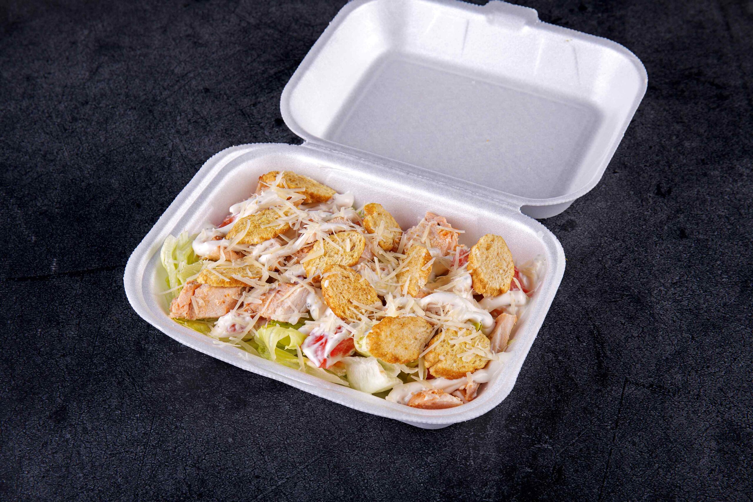 Салат Цезарь с курицей 250 гр